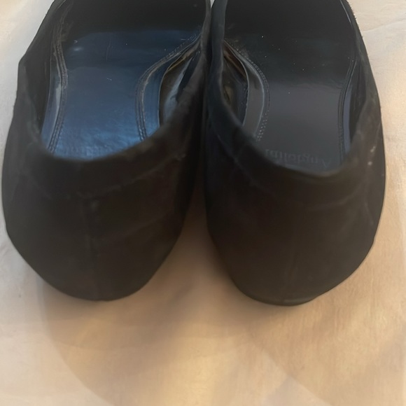 Enzo Angiolini black suede pointy toed flats ballerinas jewel decoration on toe - Picture 4 of 6